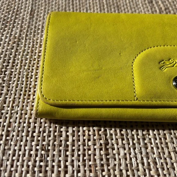 Longchamp Le Pliage Cuir Zip Around Yellow Leather Wallet. - Picture 11 of 11